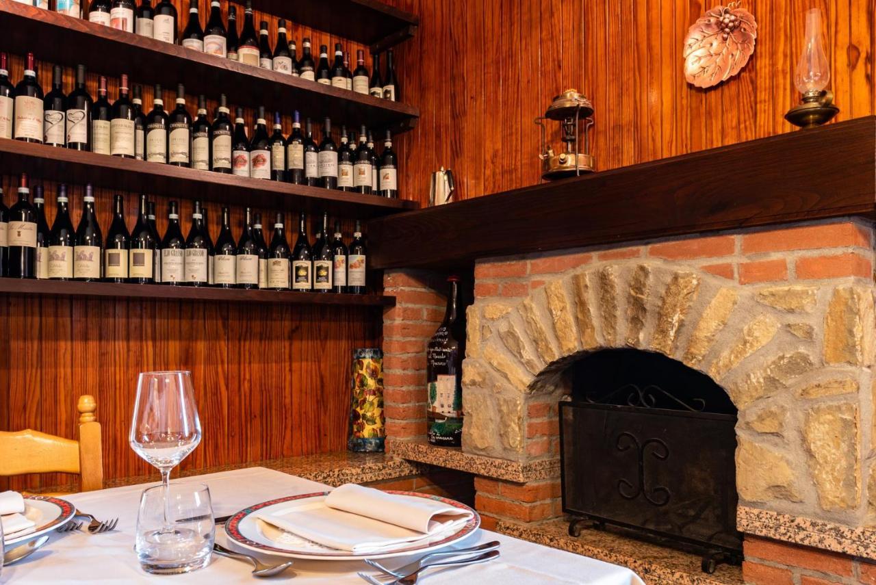 Ristorante Albergo Da Maurizio Cravanzana Exterior photo