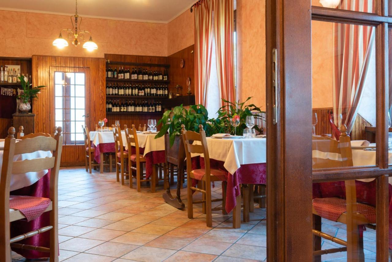 Ristorante Albergo Da Maurizio Cravanzana Exterior photo